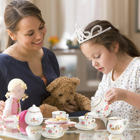 iaovueby tea set rosebud details, hand-painted accents delight children