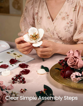 iATOM botanical centerpiece decor emphasizes elegant, maintenance-free floral accents