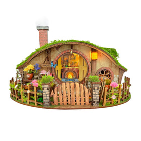 IBOHEYE forest house kit back view highlights customizable interior for imaginative scenes