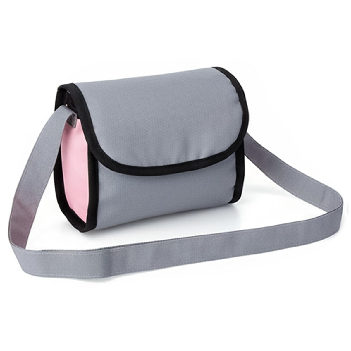 Height-adjustable handle helps young caregivers reach comfortably.