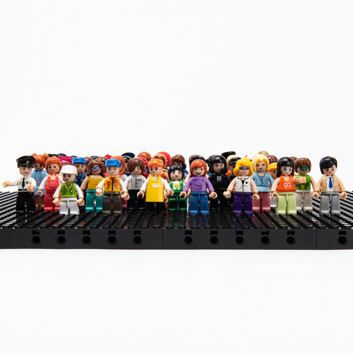 Icyhit safe durable ABS minifigs with smooth edges for safe handling.