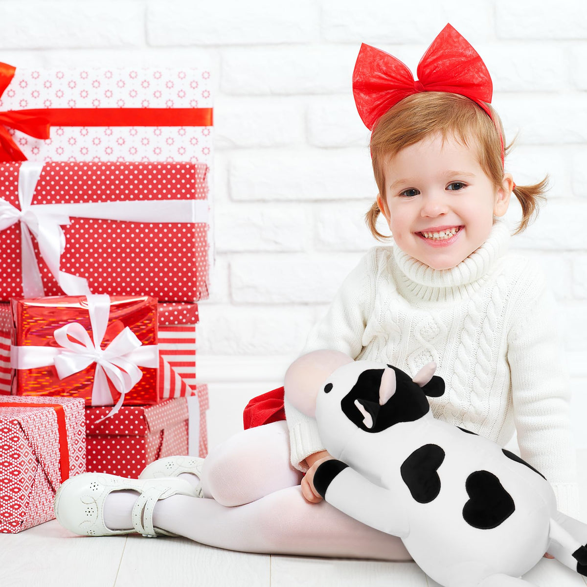 IdeaMeme Cow Weighted Plush gift idea, suitable for kids and adults.