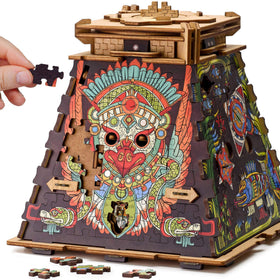 idventure CluePuzzle Pyramid of the Sun box assembly scene highlights a brain-teasing 3D puzzle