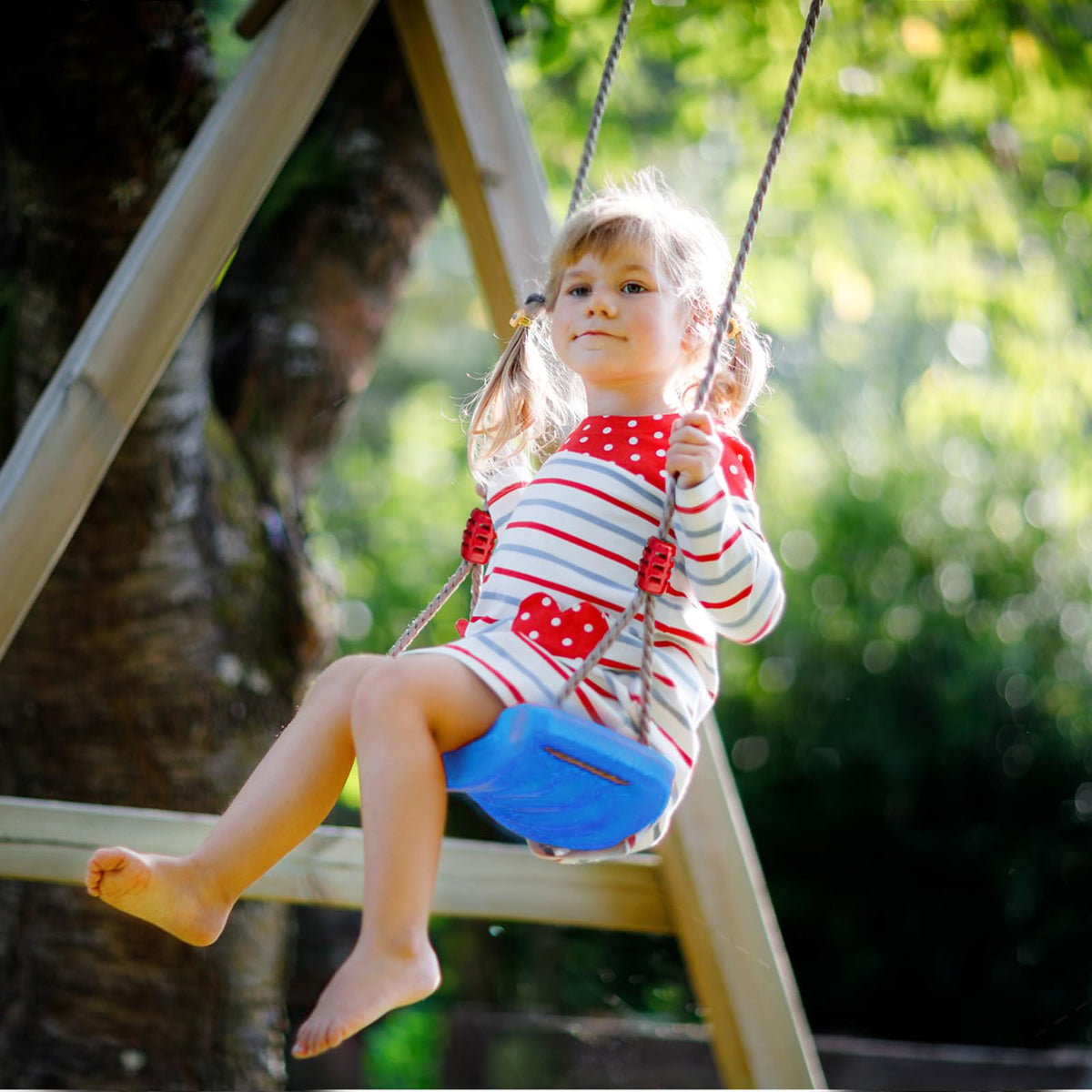 IFOYO swing supports adults for shared outdoor activities