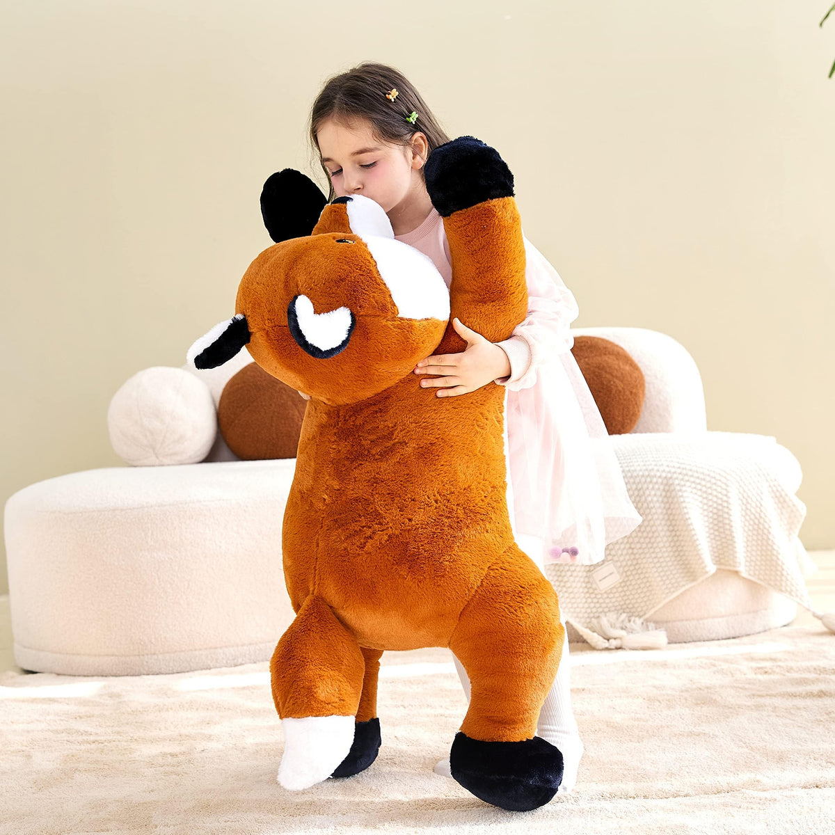 IKASA fox care with surface-washable design for easy cleaning.