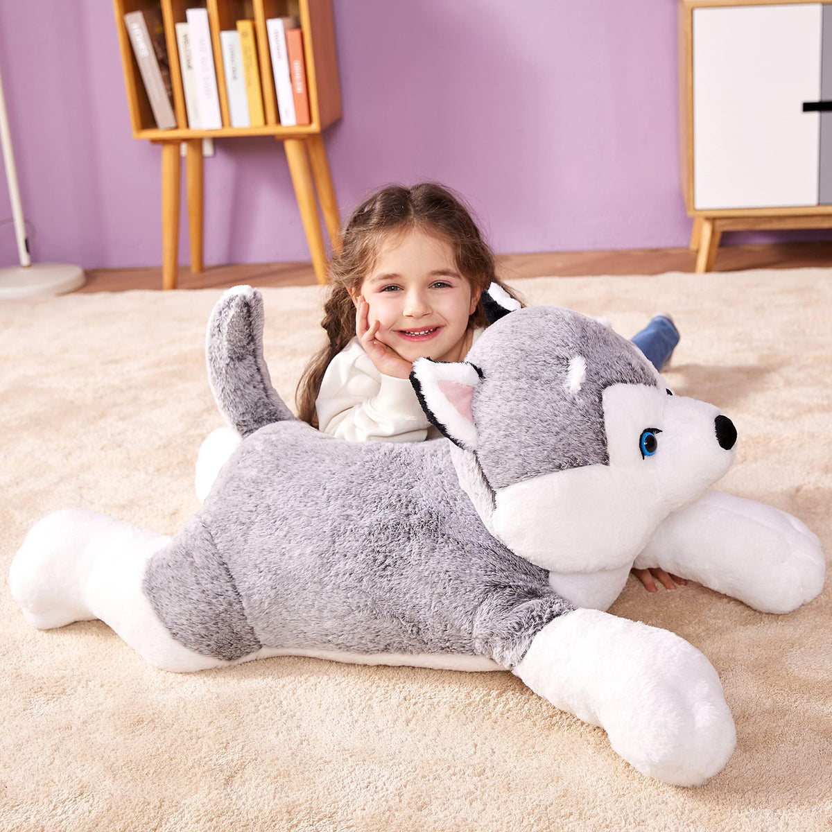 IKASA Husky plush makes a kid-friendly gift for birthdays and holidays.