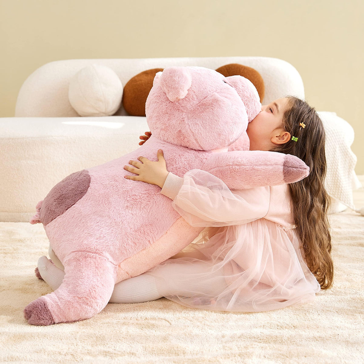 IKASA surface-washable pig plush for easy cleaning