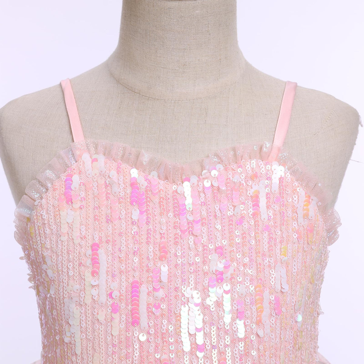 IMEKIS adjustable straps and smocked back ensure comfortable wear.