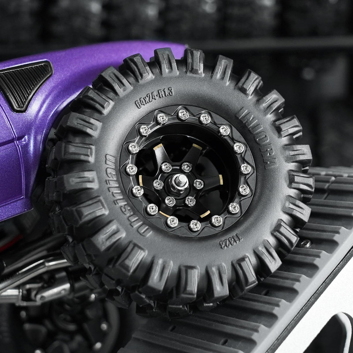 INJORA beadlock wheel offset 5.25 mm visual reveals aggressive stance potential