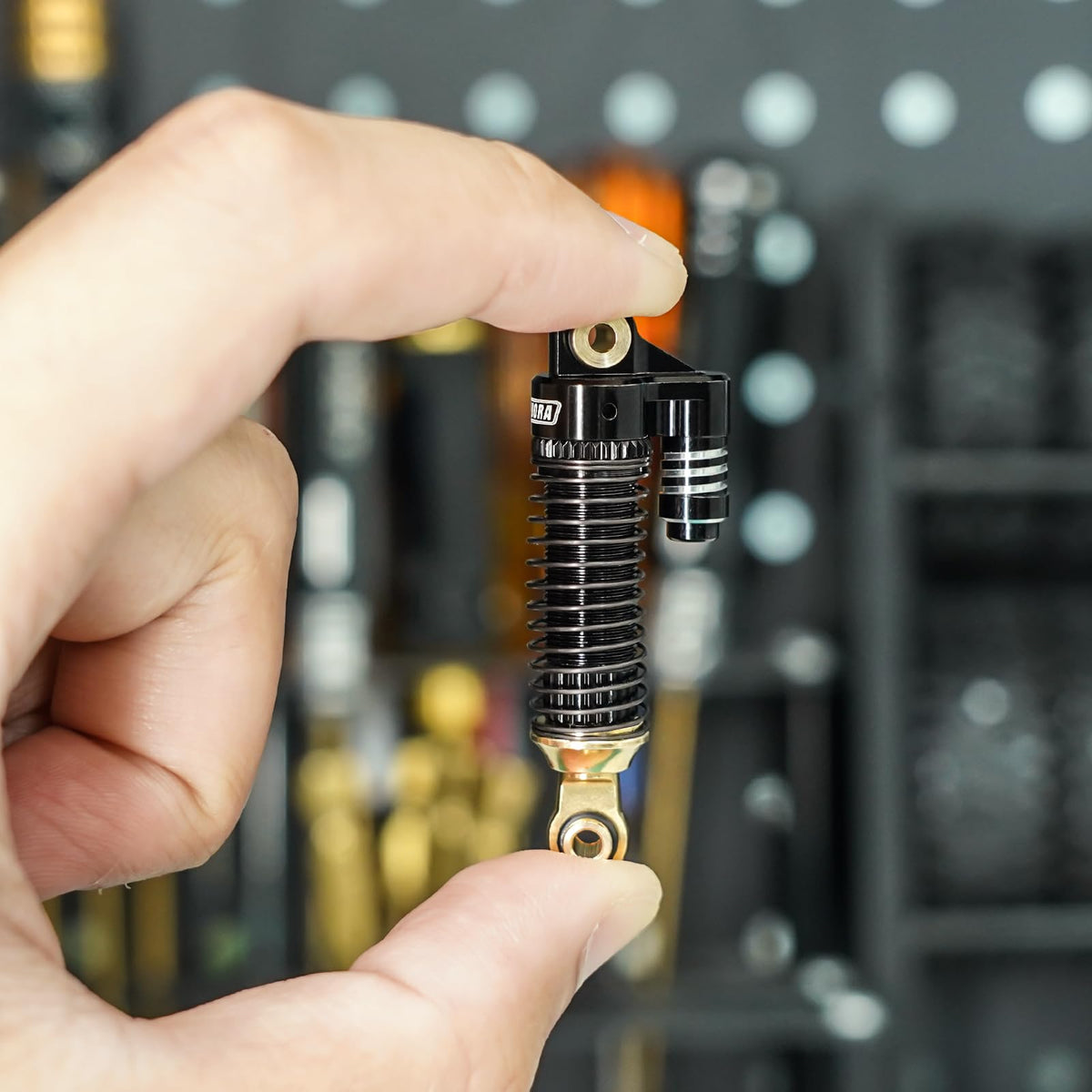 Scale-looking reservoir adds authentic crawler styling.