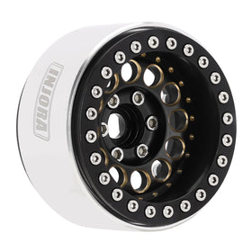 INJORA brass-aluminum wheel hub closeup shows corrosion resistance and strength.