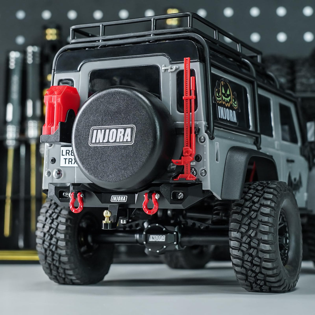 INJORA no-mods design fits stock bodies without extra drilling.