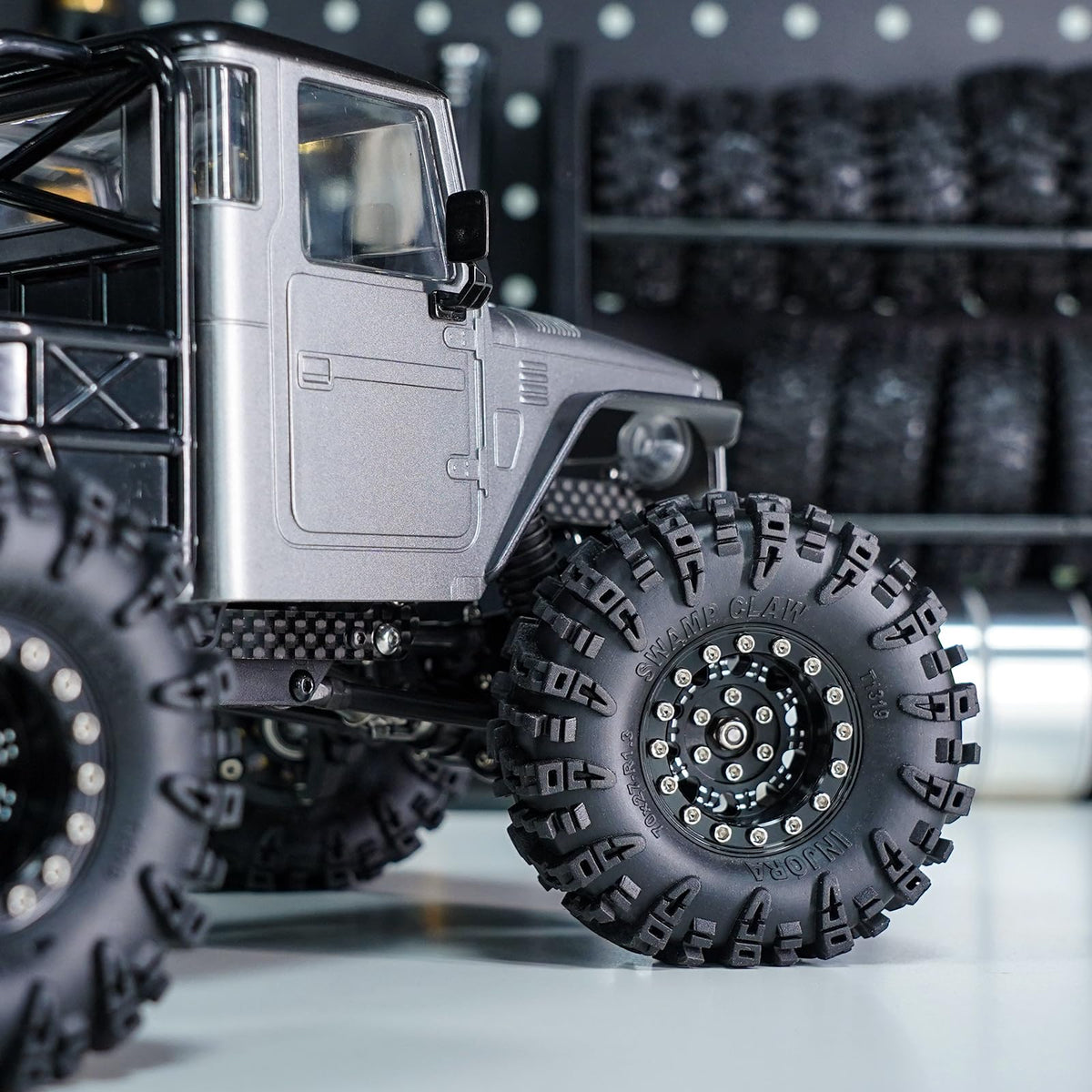 INJORA mud-terrain performance elevates grip on uneven surfaces.