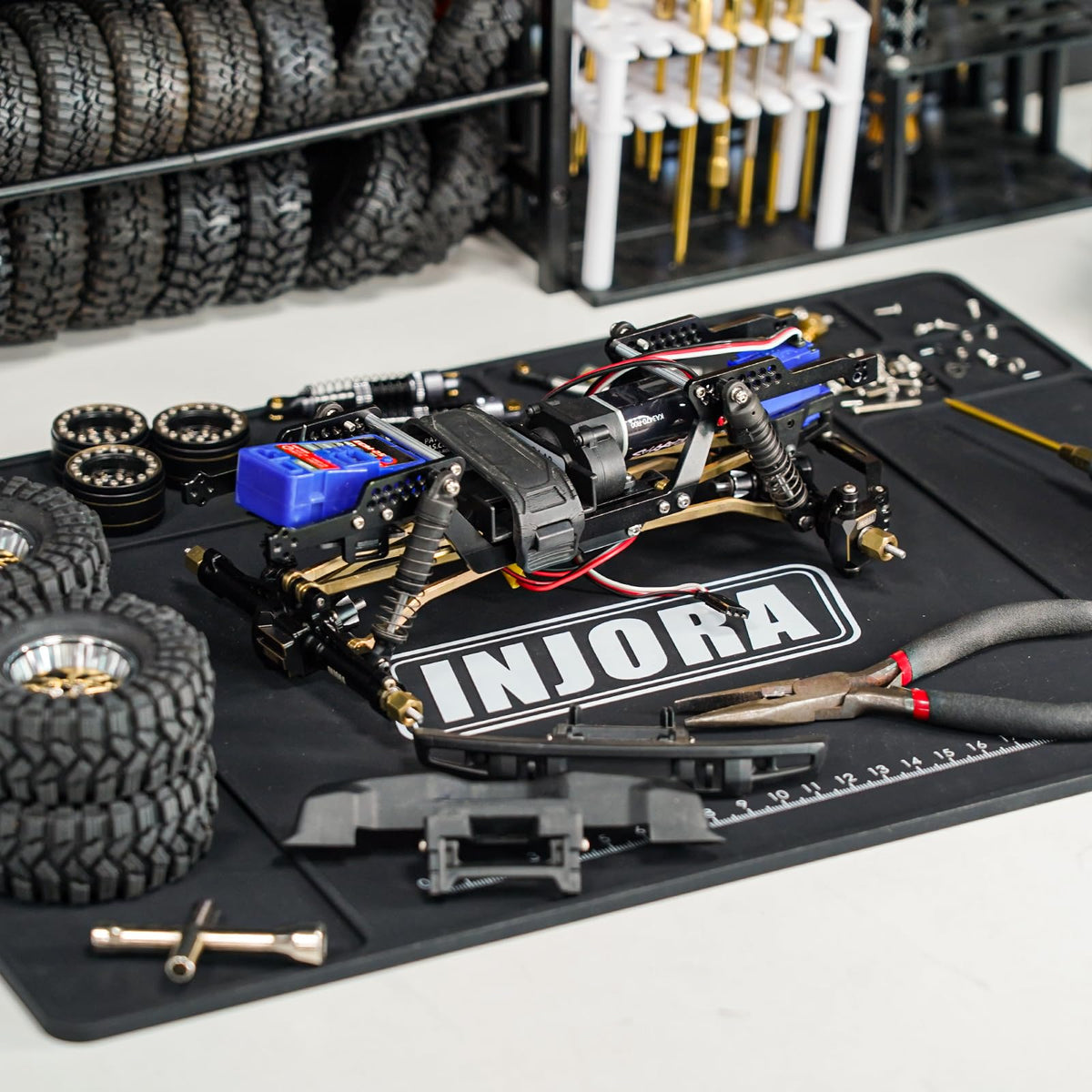 INJORA RC silicone pit mat easy cleanup with flat edges