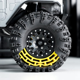 INJORA tire sidewall support detail highlights reinforced structure.
