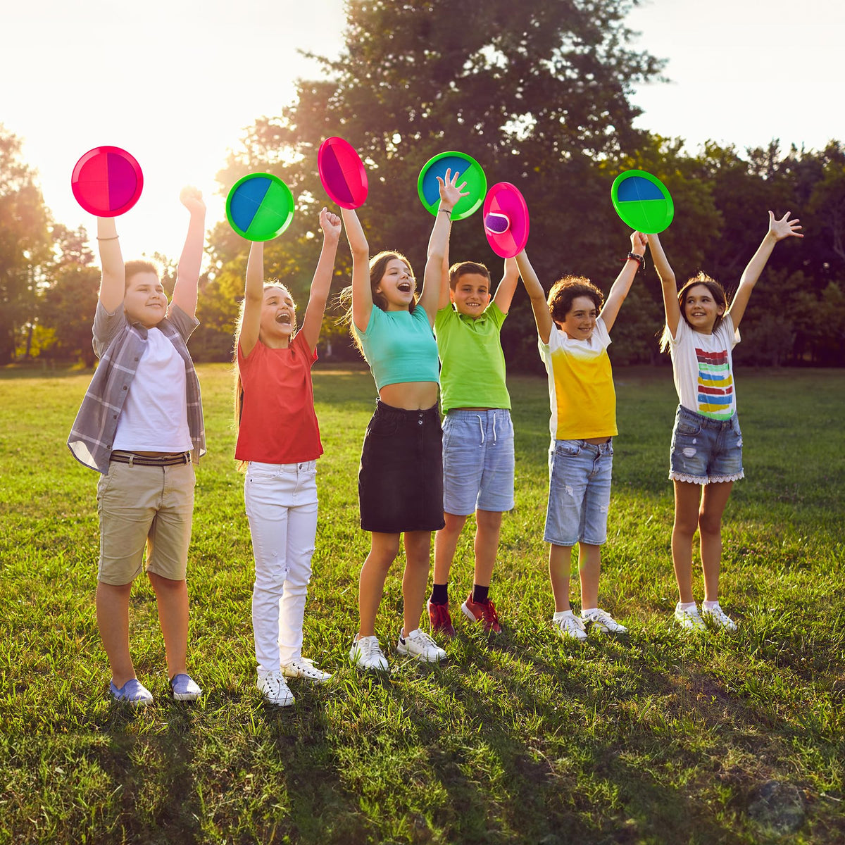 Durable paddles with sticky surface for longer outdoor sessions