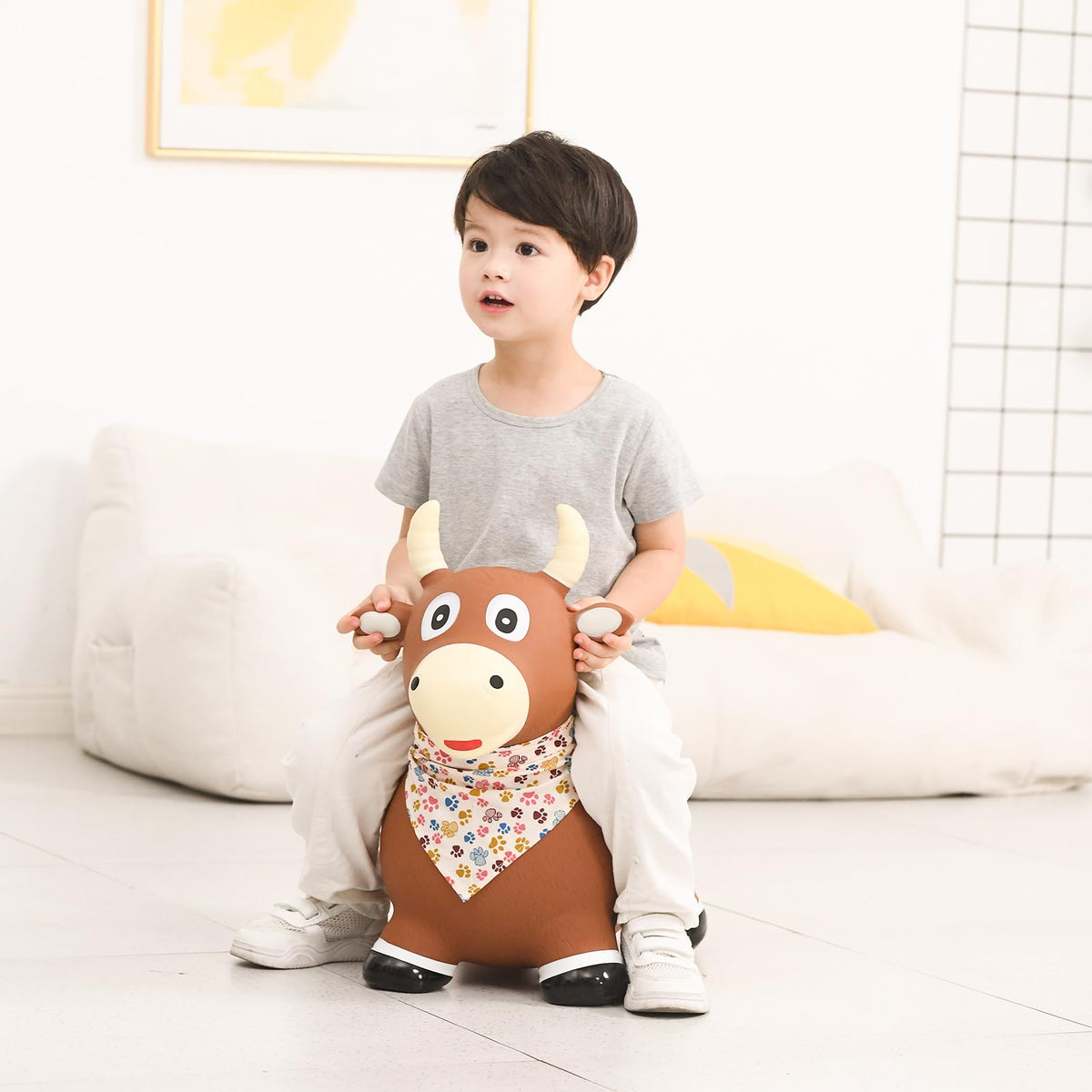 INPANY Bouncy Bull inflatable horse for indoor and outdoor fun and play