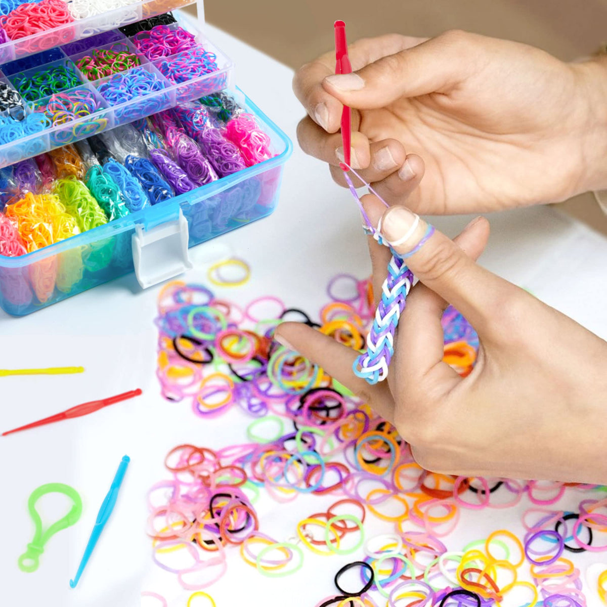 INSCRAFT 352 beads with ABC letters for personalization.