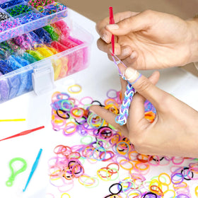 INSCRAFT 600 S-Clips ideal for secure, quick bracelet assembly.