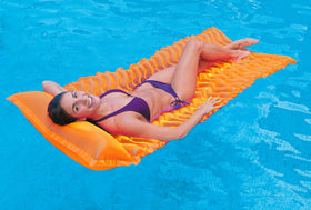 Intex Tote-N-Float Wave Mat dual chambers design for stability