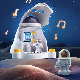 iPlay iLearn astronaut figures ready for play, encouraging storytelling and role-play