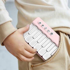 iPlay iLearn volume control button helps adjust sound during play.
