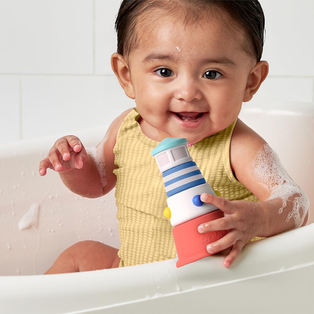 Itzy Ritzy bathtime lighthouse stack demonstrating stacking and coordination