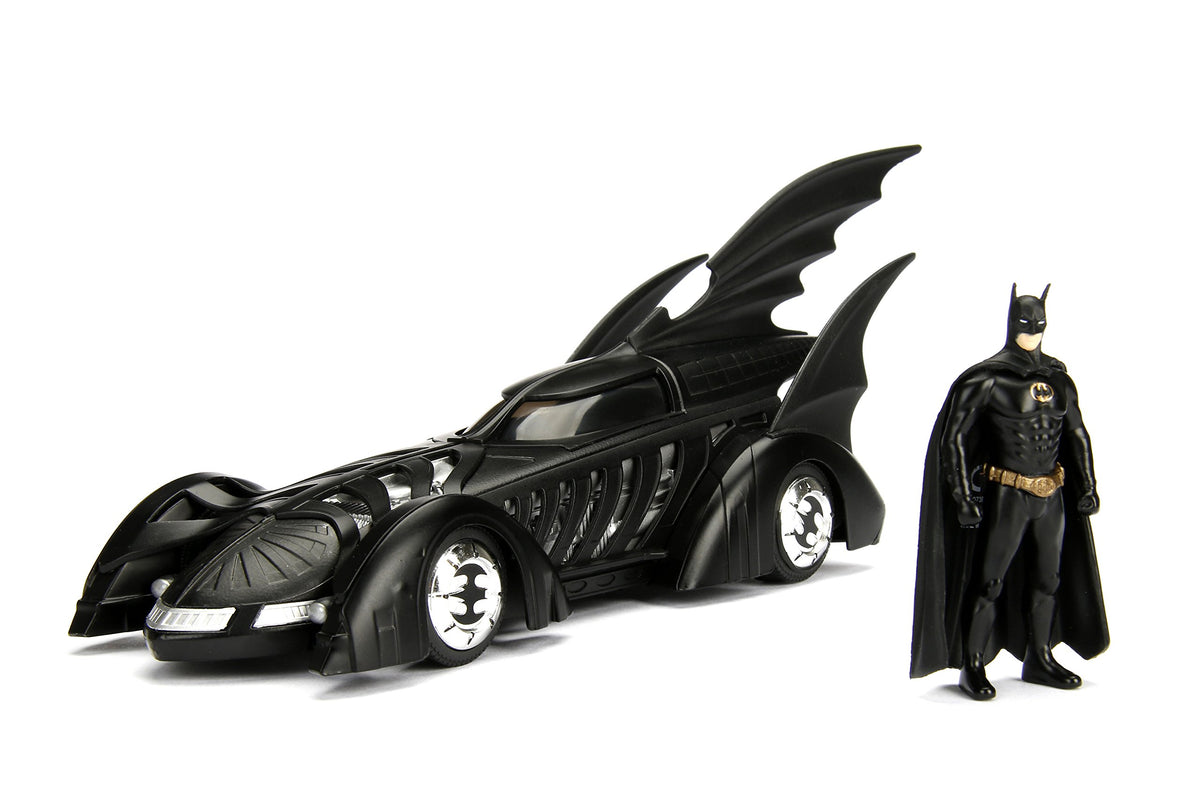 Jada Batman Forever Batmobile 1:24 die-cast exterior detail for display-worthy collection.