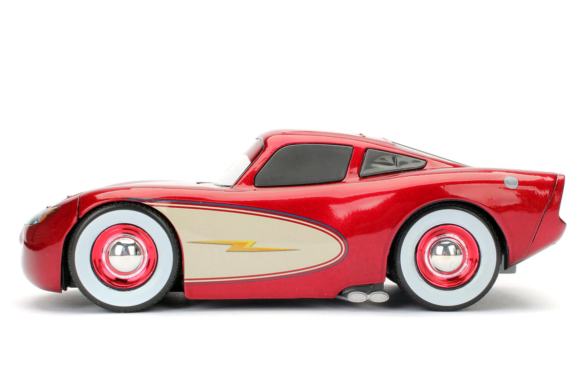 Jada Lightning McQueen interior detail for authentic display and fan enjoyment