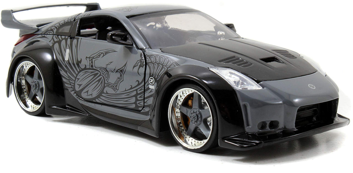 Jada Toys Fast and Furious Nissan 350Z front view showcases authentic styling for collectors.