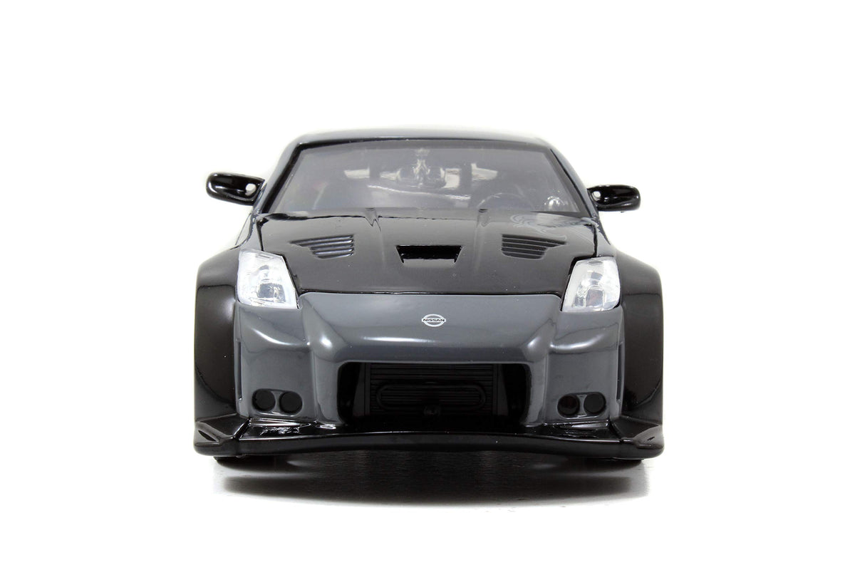 Jada Toys Fast and Furious Nissan 350Z side profile highlights scale model lines and proportions.