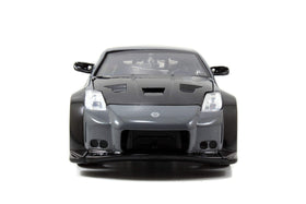 Jada Toys Fast and Furious Nissan 350Z side profile highlights scale model lines and proportions.