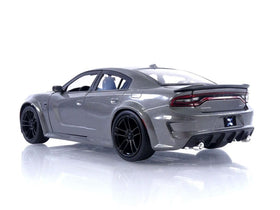 Jada 1:24 scale die-cast with detailed interior for collectors.