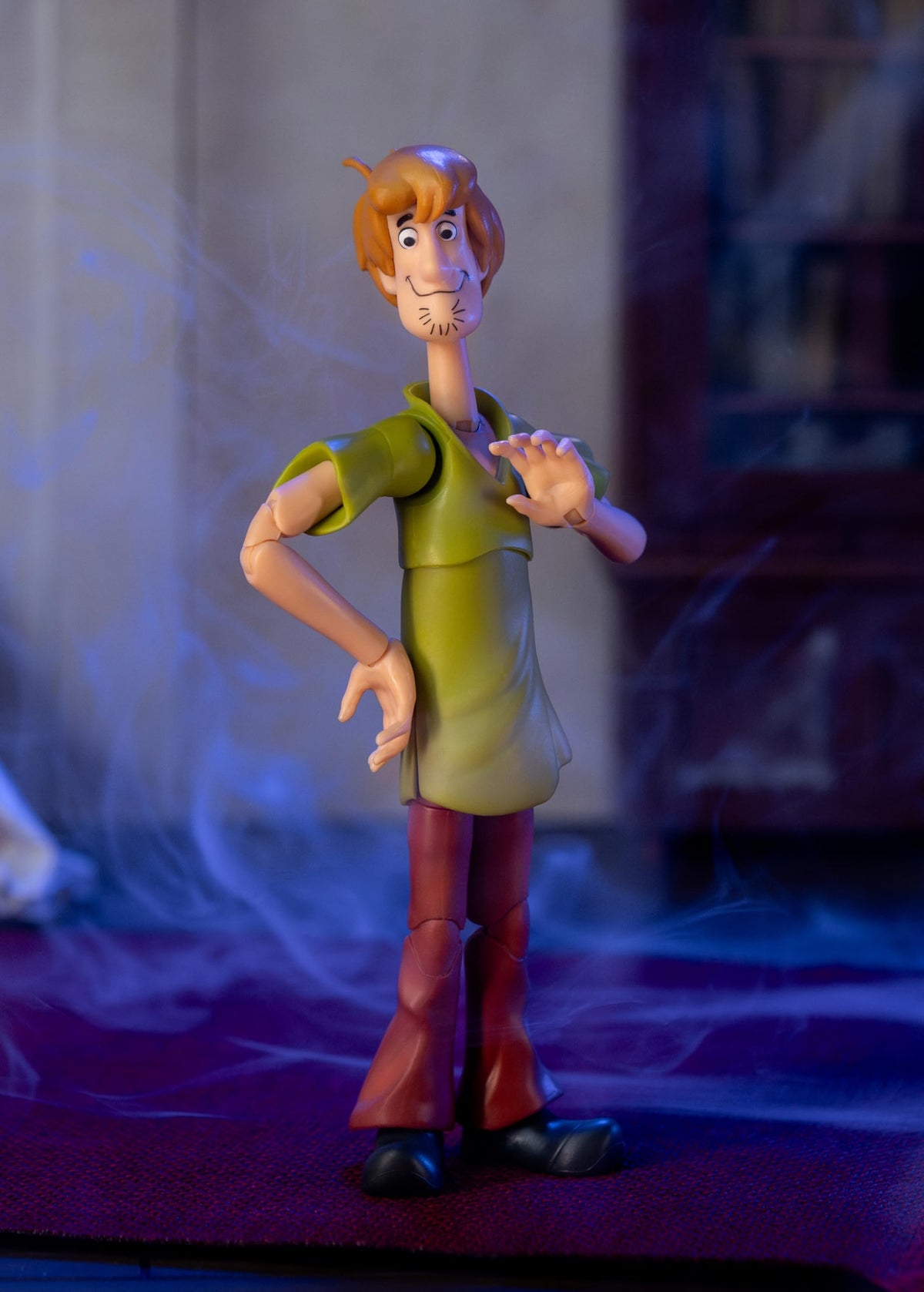 Jada Scooby-Doo Shaggy 6-inch display-ready figure for display or play