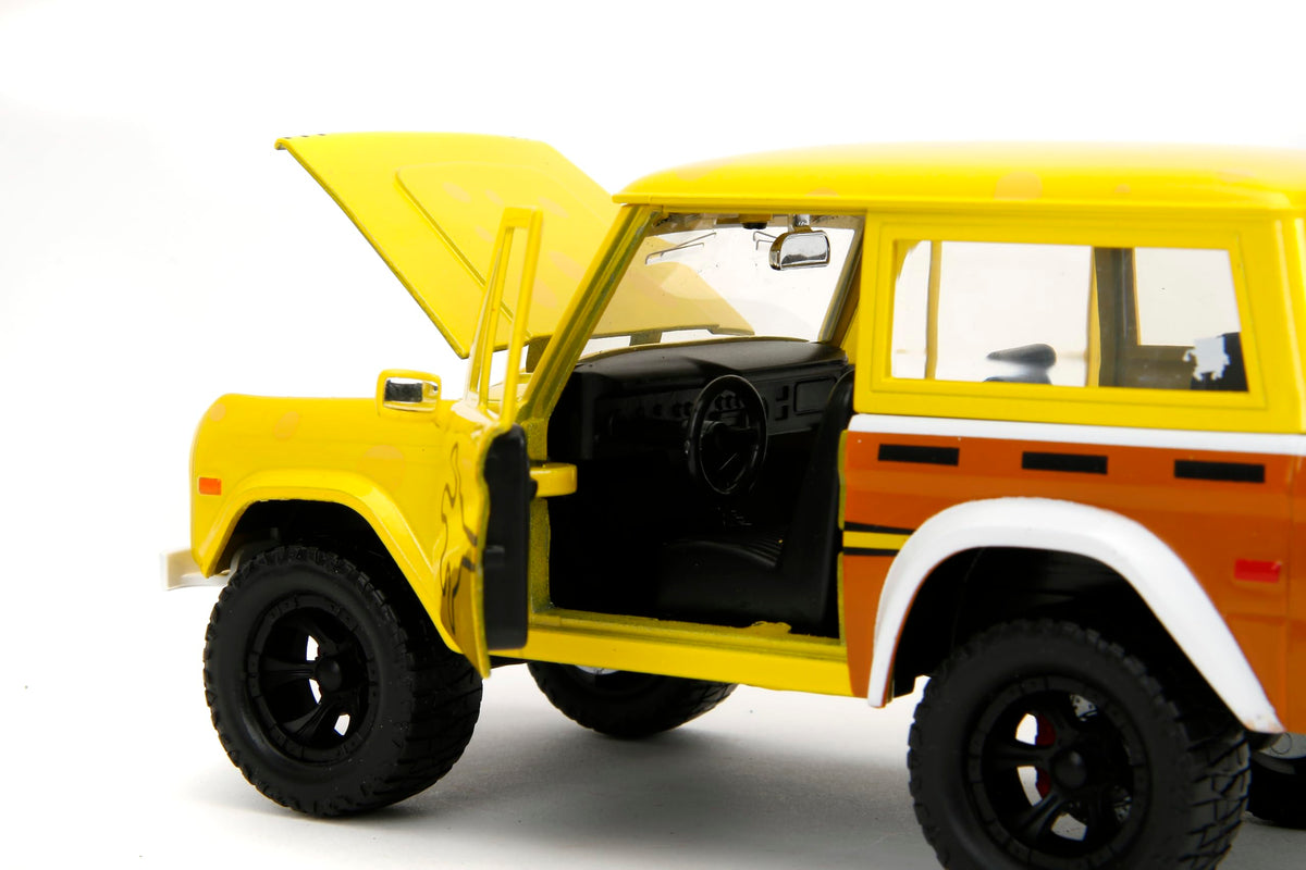 Jada Toys Hollywood Rides 1972 Ford Bronco opening doors for interactive posing.
