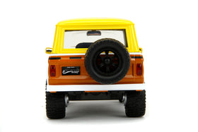 Jada Toys Hollywood Rides 1972 Ford Bronco rubber tires add authentic texture.