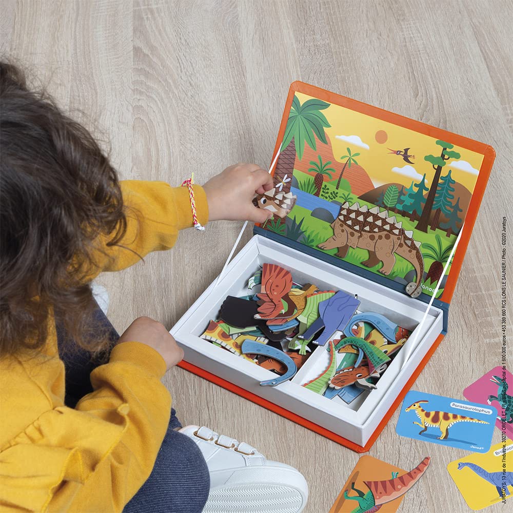 Janod Magnetibook dexterity-boost through precise magnetic placement.