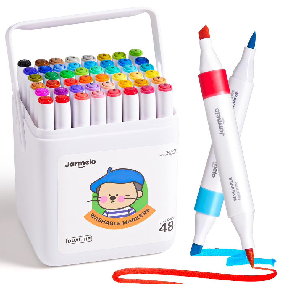 Jar Melo washable markers with brush tip for detailed coloring and smooth shading.