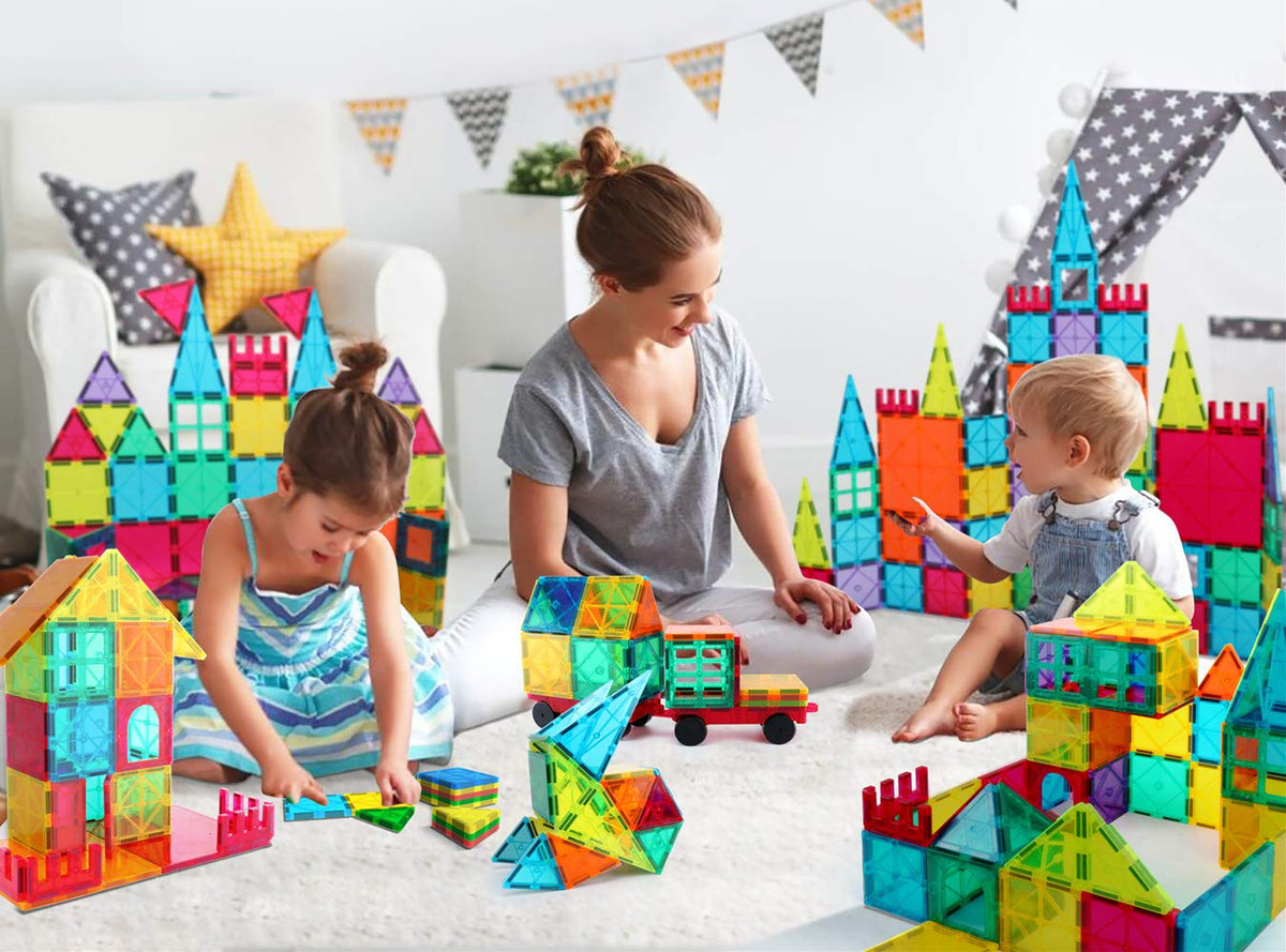 Jasonwell idea booklet included inspires varied builds and family learning sessions.