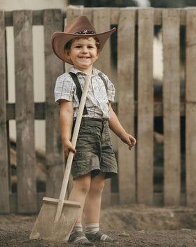 Jastore cowboy hat retains its shape through frequent wear.