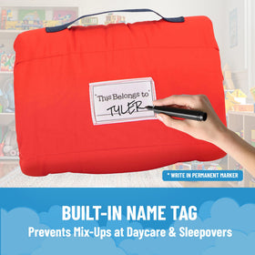 Carry handle on the nap mat for simple on-the-go use.