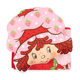 Jay Franco Strawberry Shortcake Nogginz blanket features ultra-soft fleece for year-round comfort