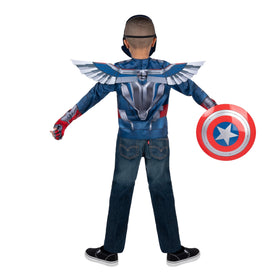 Jazwares Costume Play Captain America mask and detachable wings for versatile costume moments.