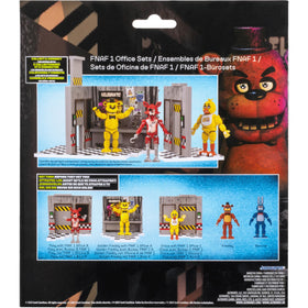 Jazwares Golden Freddy glow-in-the-dark eyes create an eerie night display.