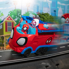 Jazwares Marvel Spidey hauler Spidey at the wheel for chase scenes