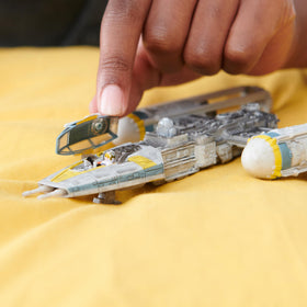 Jazwares Gold Leader's Y-Wing proton torpedoes enhance action-ready battles and storytelling.