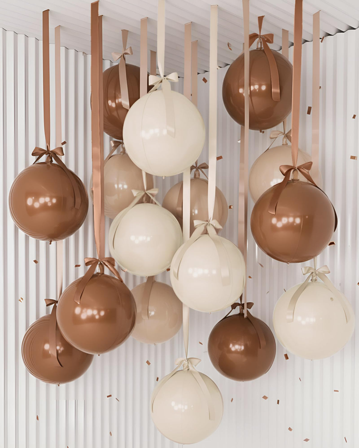 Jenaai 30pc round foil balloons 22 inch for festive ceiling decor.