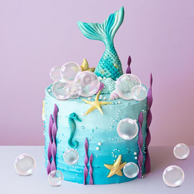 Jenaai bubble balls party centerpiece ideas for baby showers and birthdays.