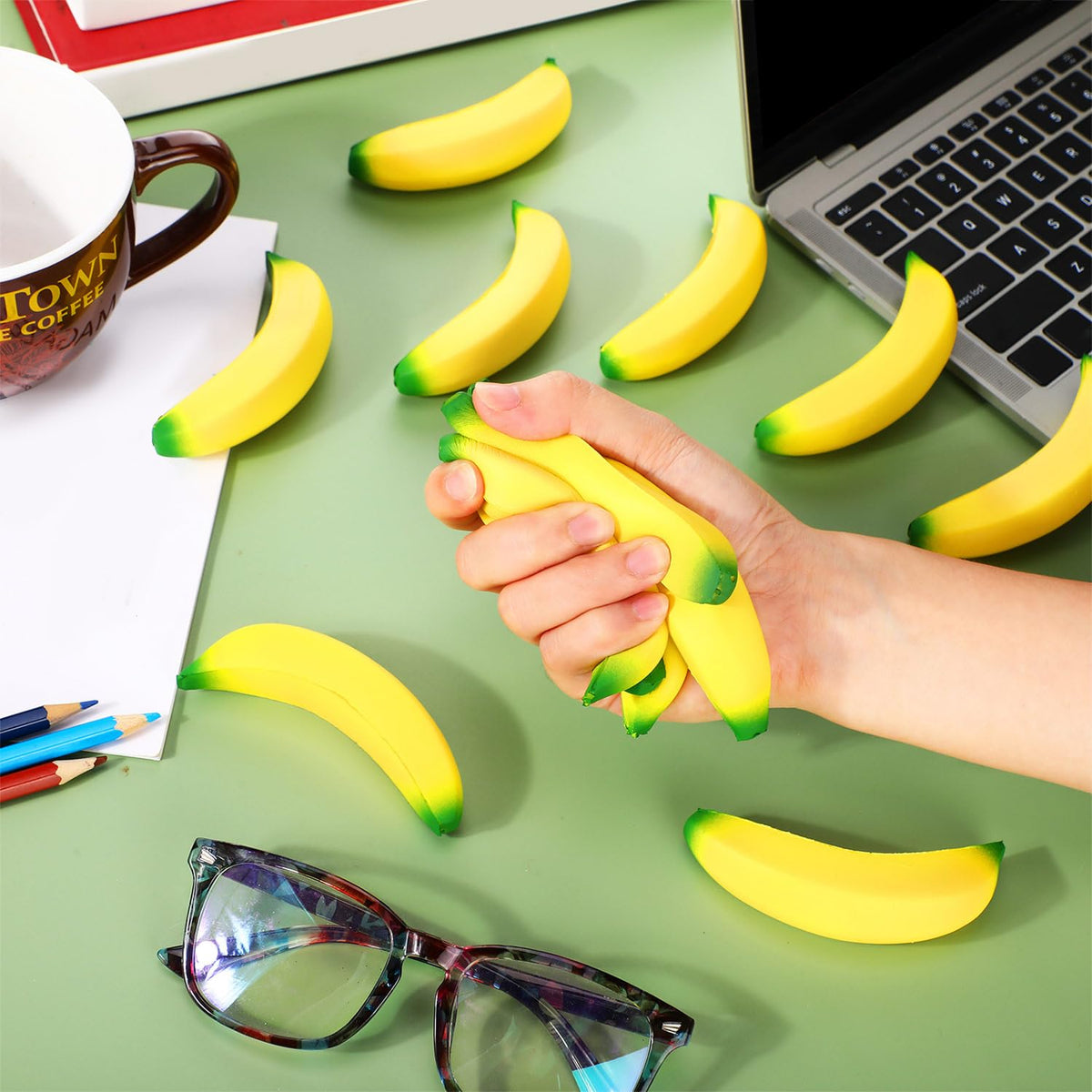 Jerify banana stress toy packaging bundle, ready to share.