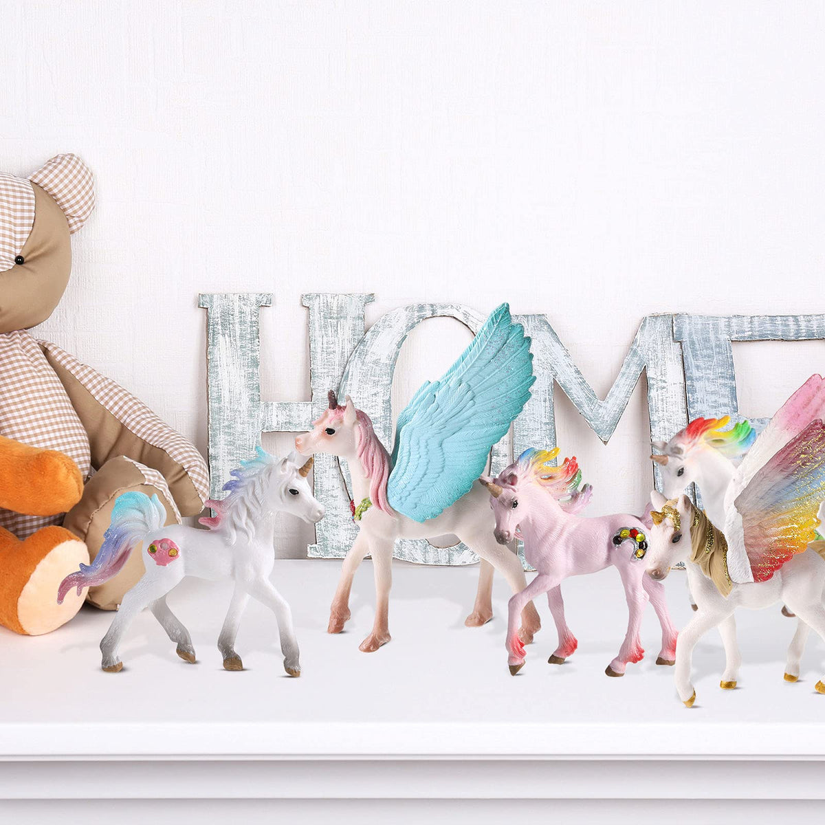 Jetec unicorn collectible gift pack appeals to kids and collectors for playful display.